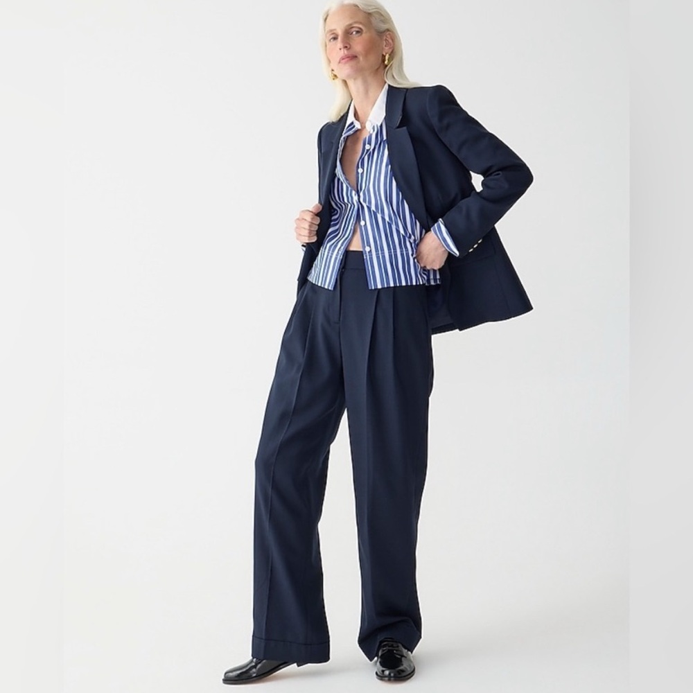 Wide-leg Essential pant in‎ city crepe 14 P01